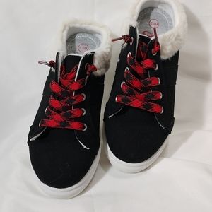 Ladies Black Canvas Sneakers